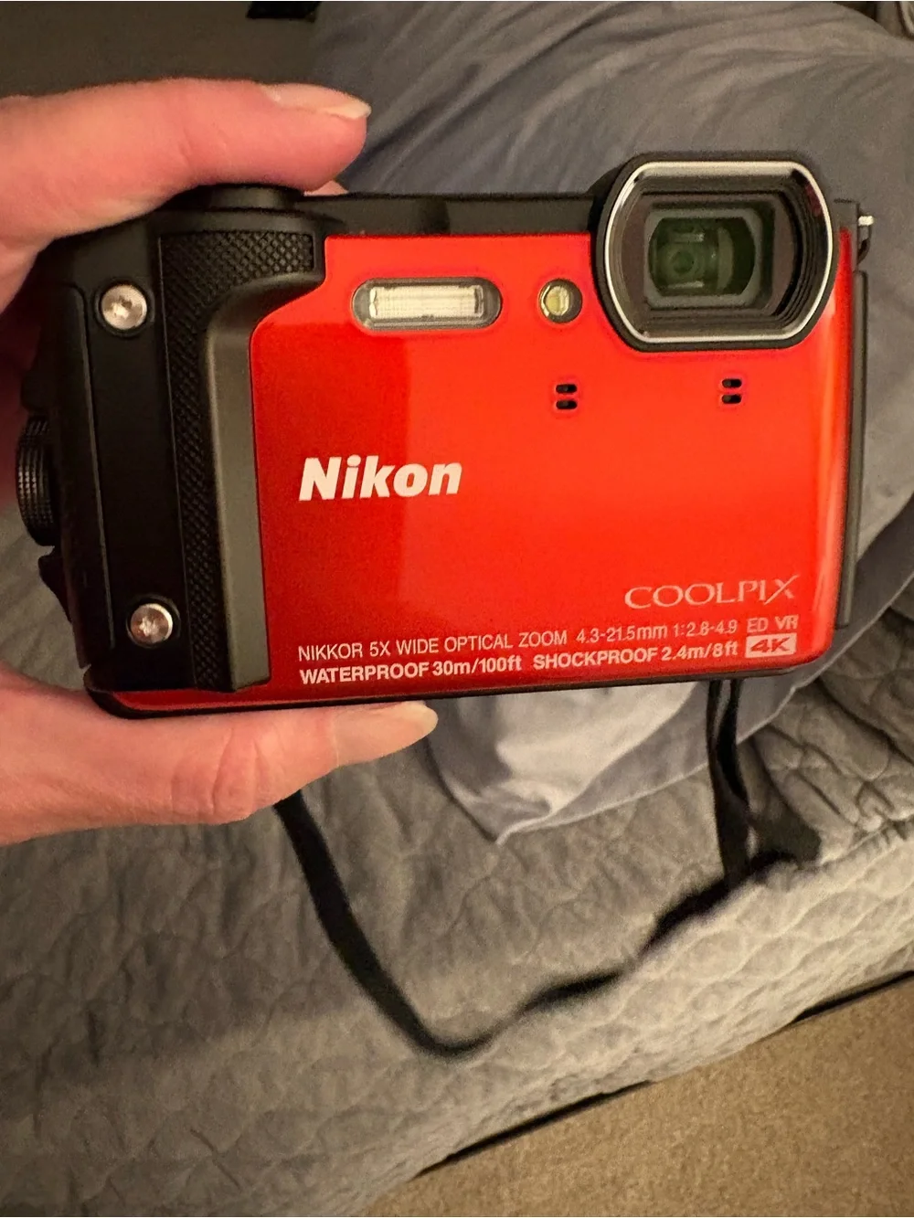 Nikon COOLPIX orange and Black Compact Waterproof Camera come with 32gig SD